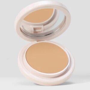 Compact Powder in Cream by